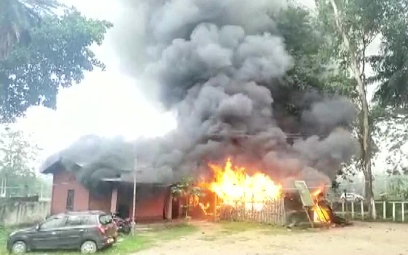Assam-police-station-fire