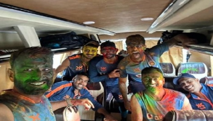 Indian team enjoys Holi 