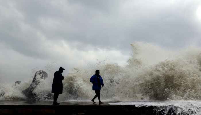 Cyclone Biporjoy Railways on alert, trains canceled