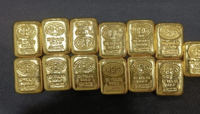 gold-biscuit-found-in-babatpur-airport
